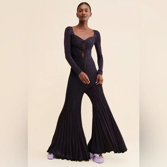 New! Free People Medium Lady Luck Knit Wide Leg Pleated Jumpsuit Purple NWOT - Picture 3 of 14